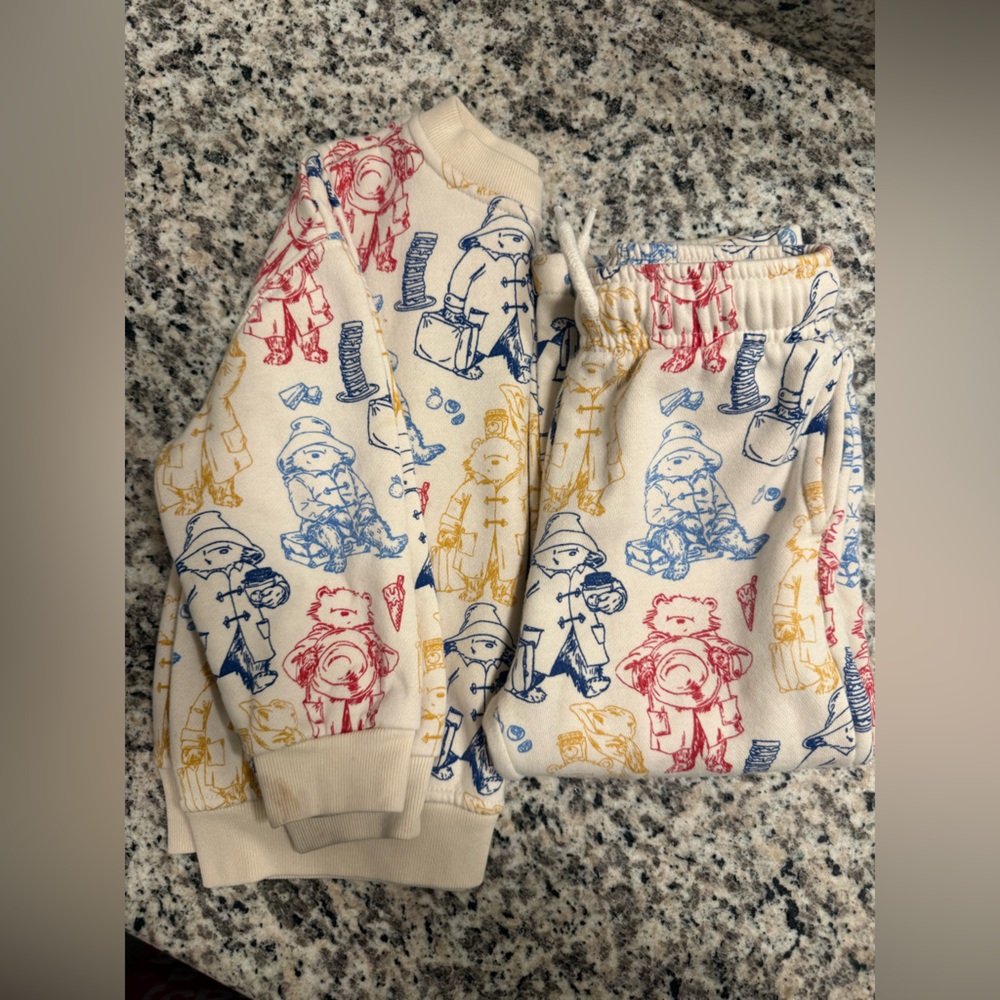 GAP Kids Cream Joggers with Red and Blue Pattern
